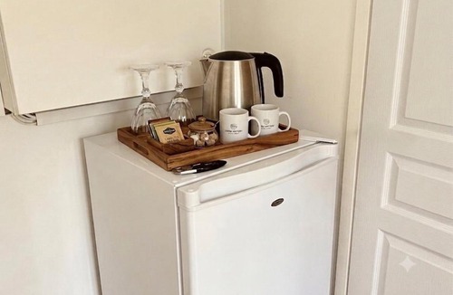 Valbonne House | Villa Les Lucioles - Chambre indépendante - Piscine - Petit déjeuner - Parking