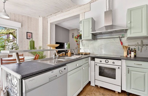 Sarlat-la-Caneda Villa | Villa Malena – Swimming pool and relaxation