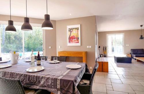 Neoules Villa | Villa Mathea by Villa Plus