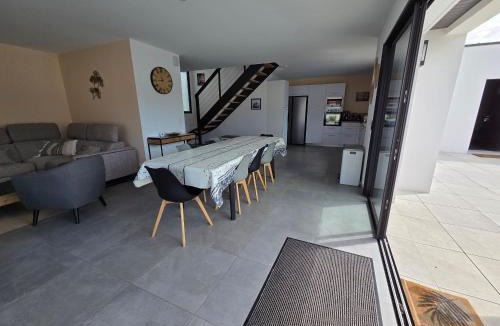 La Tranche-sur-Mer House | Villa neuve 130m² avec piscine chauffée, 4 chambres - FR-1-194-321