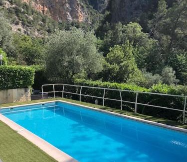Gilette Villa | Villa piscine 30 minutes de Nice