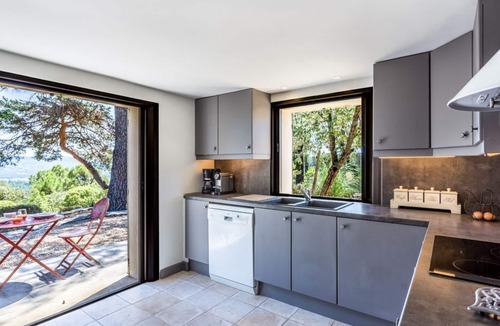 Roussillon House | Villa Roussillon -Superb modern Roussillon villa