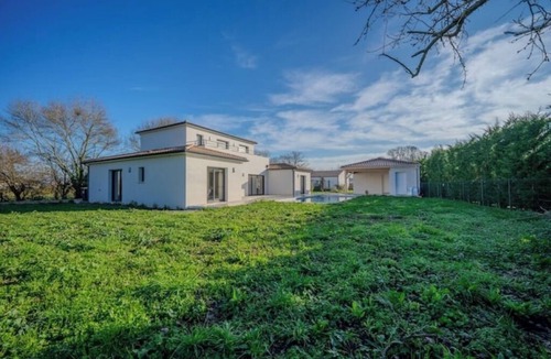 Saint-Georges-du-Bois Villa | Villa Solis - Spacious villa with pool & garden near La Rochelle