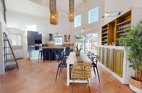 Saint-Hilaire-de-Riez Villa | Villa Soleya—modern and spacious, within walking distance of the beach