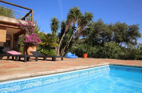 La Croix-Valmer House | Villa , St Tropez region, private pool, garden and forest , marvellous sea vew.