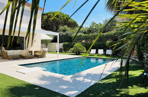 Sainte-Maxime Villa | Villa Ste Maxime with heated pool NARTELLE beach on foot - pets welcome