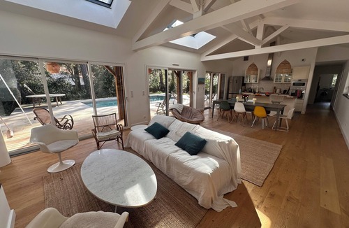 Soorts-Hossegor Villa | Villa The Burrow - a stone's throw from Lake HOSSEGOR
