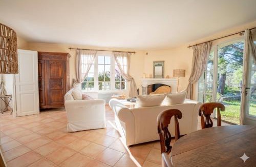 Ollioules Villa | Villa vue mer piscine terrain 5000 m2 calme absolu