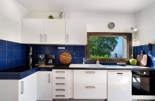 Tombeboeuf House | Villa with 360° Views, Private Pool, Lake View and Wi-Fi
