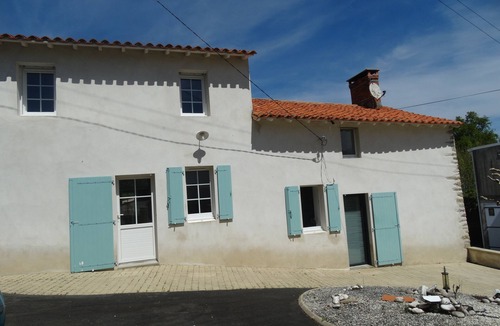 La Roche-sur-Yon Villa | Villa with a pool in the heart of the Vendée, between the Atlantic Ocean and Puy du Fou