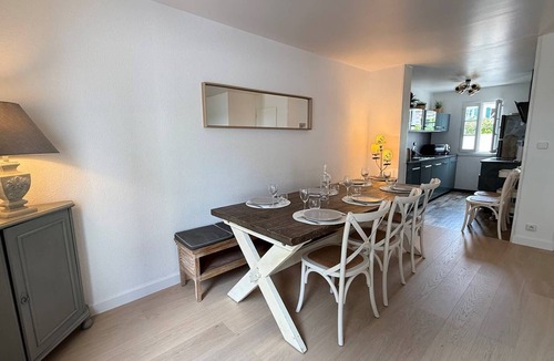La Couarde-sur-Mer House | Villa with pool, tennis court, bowling alley