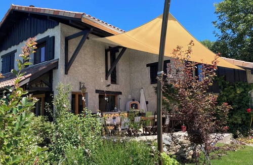 Herbeys House | VILLA WITH POOL, Terrace, Parking, 4 bedrooms