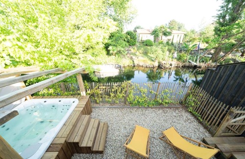 Cazaux House | Villa with Spa and Private Canal Access