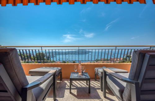 Villefranche-sur-Mer Apartment | Villefranche Bay View