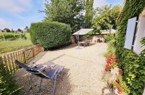 Bouteville House | Vine flowers Charentais cottage 3*