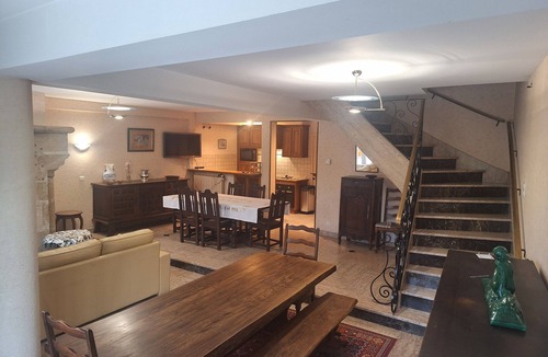 Beaulieu-sur-Dordogne House | Waterfront house in Beaulieu/Dordogne 6 air-conditioned bedrooms