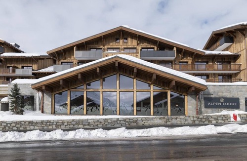 Les Eucherts Apartment | Wifi, 200m from shops, fitness, swimming pool, sauna, hammam, balcony, parking, tv, ski locker