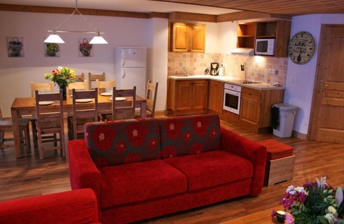 Arc-2000 Apartment | Wifi, 50m from resort center, fitness, swimming pool, sauna, hammam, balcony, tv, ski locker, 45m²