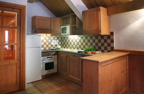 Oz-en-Oisans Apartment | Wifi, 50m from resort center, fitness, swimming pool, sauna, hammam, balcony, tv, ski locker, 40m²