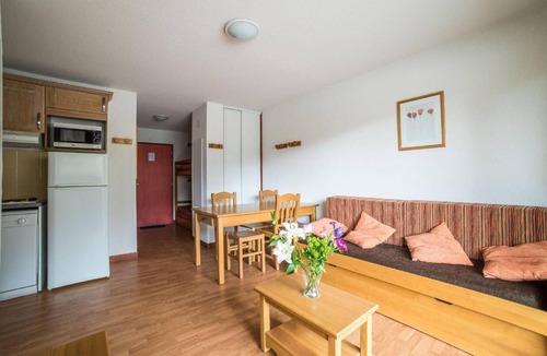 Les Bottieres Apartment | Wifi, swimming pool, terrace, balcony, parking, tv, ski locker, 28-30m², Les Bottières