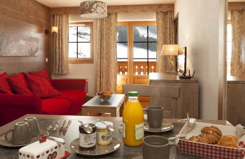 Chatel Apartment | Wifi, swimming pool, sauna, terrace, balcony, ski locker, 37m², Châtel
