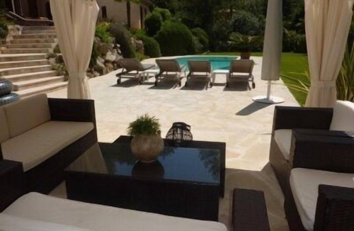 Le Collet Villa | Wonderful family house with sun-warmed paving for sunbathing and swimming.
