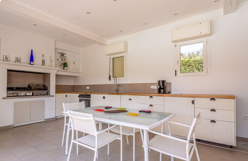 Les Restanques Villa | Wonderful private villa for 8 people with WIFI, private pool, A/C, TV, terrace and pets allowed