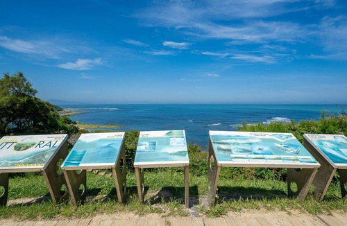 Bidart Villa | Wonderful private villa for 15 guests with hot tub, WIFI, private pool, TV, terrace and pets all.