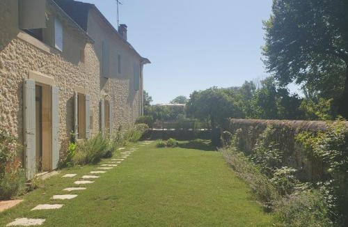 Flaujagues Bed & Breakfast | YGEIA