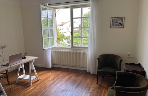 Jonzac House | Your Sunny Retreat in Jonzac