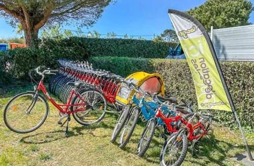 Tharon-Plage House | ZEcamping parc aquatique club enfant mobil-home TV 34m2 6 pers