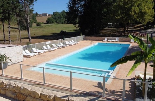 Soturac House | ZEcamping 3 étoiles espace aquatique mobil-home TV LV BBQ 32m2