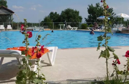 Devillac House | ZEcamping 3 étoiles piscine dog friendly locatif BBQ 32m2 6 pers