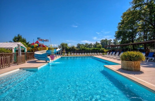 Girac House | ZEcamping 3* espace aquatique et piscine chauffée chiens acceptés