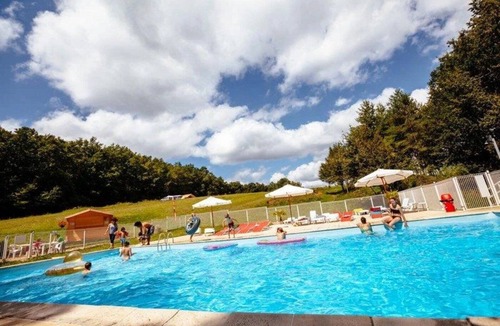 St-Sulpice-de-Mareuil House | ZEcamping 3 étoiles espace aquatique dog friendly jacuzzi locatif BBQ