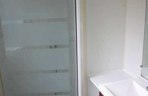 Commequiers House | ZEcamping 3* piscine couverte piscine chauffée dog friendly locatif TV