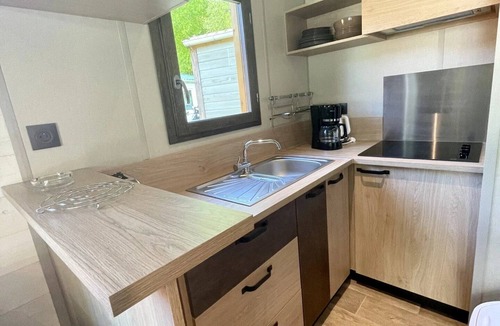 Coulon Ski Chalet | ZEcamping 4 étoiles familial avec pataugeoire et jacuzzi
