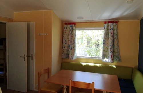 Apremont House | ZEcamping 4 étoiles piscine couverte pet friendly sauna locatif TV