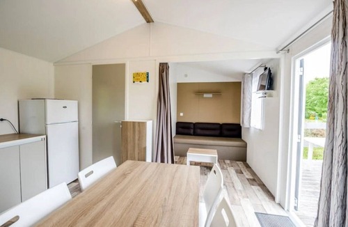 Pressignac House | ZEcamping 4* piscine couverte locatif TV 24m2