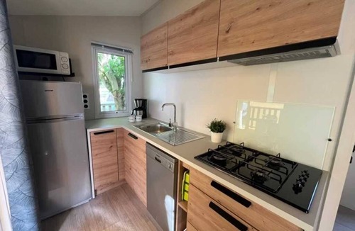 Aubigny House | ZEcamping 4 étoiles piscine couverte locatif TV 33m2 6 pers