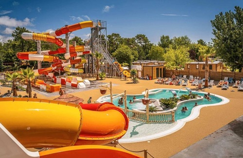 Saint-Hilaire-de-Riez House | ZEcamping familial parc aquatique locatif TV LV 37m2 8 pers