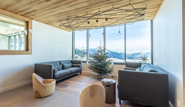 1st floor, view ski slopes, fitness, swimming pool, sauna, hammam, terrace, ski locker, 90m²