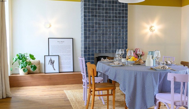 20 minutes from the beach, magnificent old villa sleeps 19 with garden and sauna