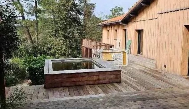 219 - Escape between forest, lake and ocean - Superb wooden villa with spa for 13 people