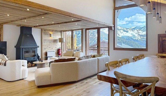 250m from shops, balcony, fireplace or stove, parking, ski locker, 181m², La Rosière