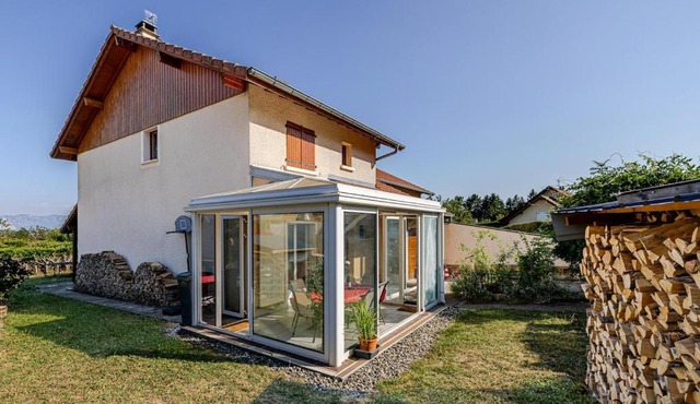 3 rooms available in the Jura Villa Thoiry SHARED House near CERN Geneva Airport Palexpo UN Skiing