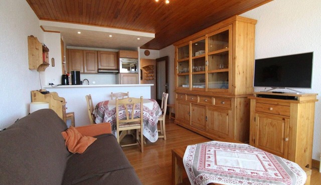 350m from resort center, 2nd floor, balcony, tv, 35m², Alpe d'Huez