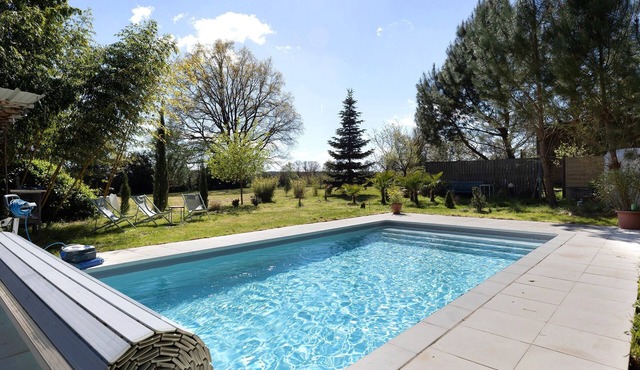 Air-conditioned Villa 'Le Coin Du Bois en Touraine', Heated Pool & Jacuzzi
