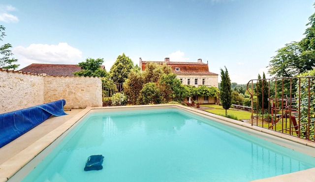 Amazing home in LES LEVES ET THOUMEYRA