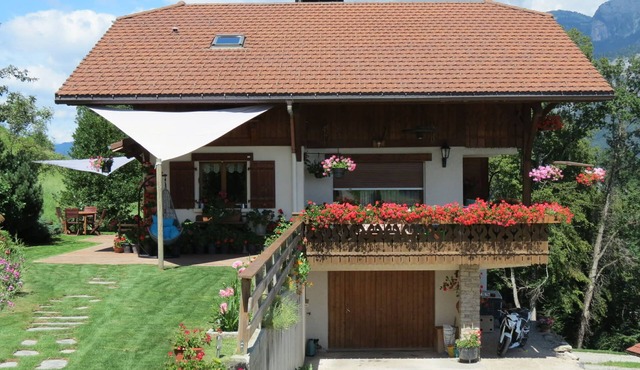 Apartment with a view of Mont Blanc